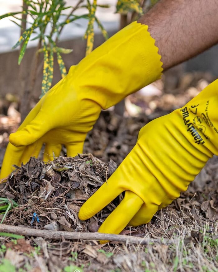 Trukisan Reusable Rubber Gloves – Puncture Resistant Protective Gear - Image 3